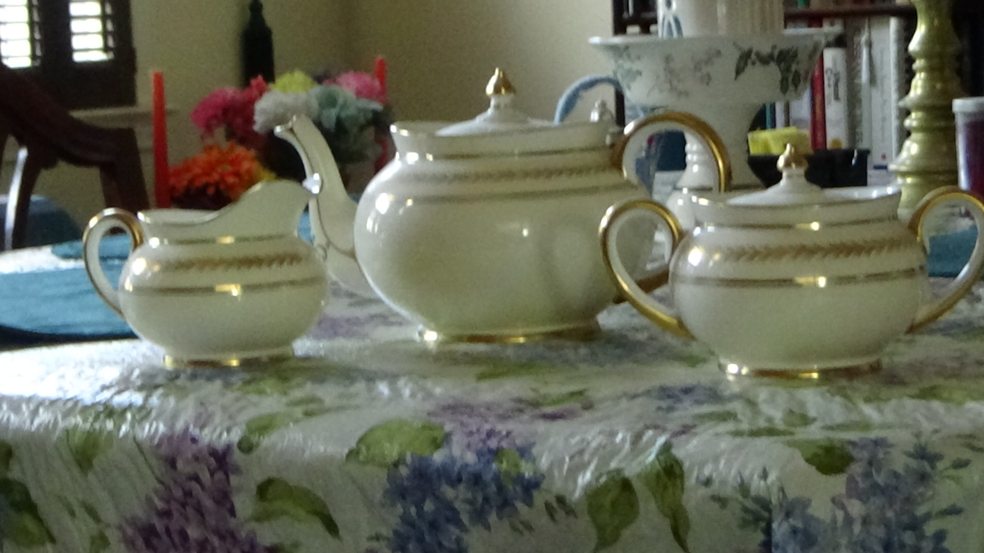 China set --teapot, sugar bowl and creamer