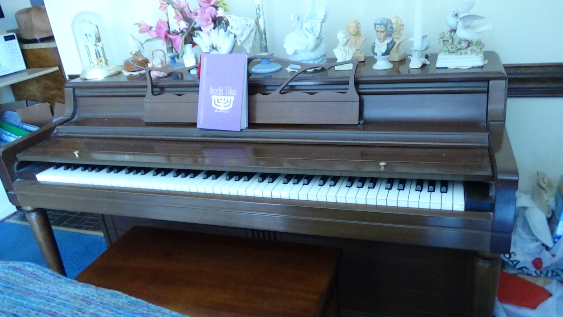 Wurlitzer Spinet Piano